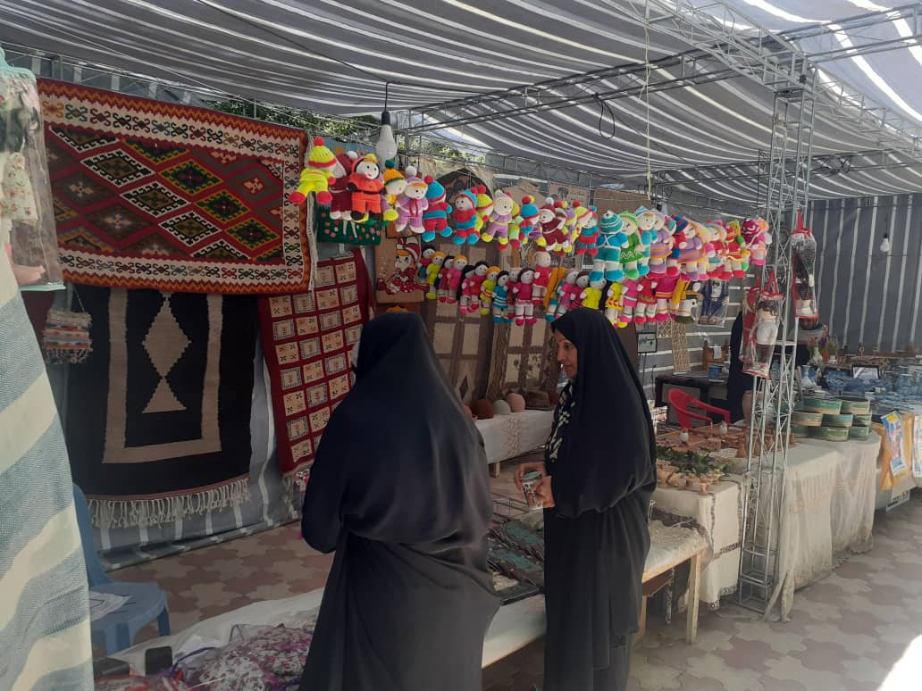 برپایی نمایشگاه صنایع‌دستی در استهبان